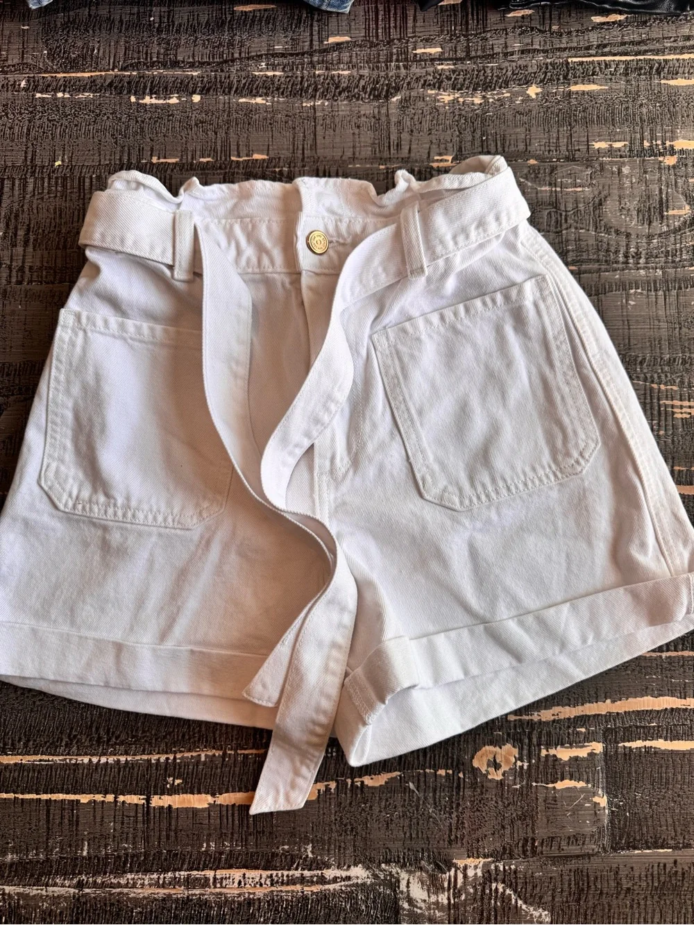 Zara High-Waist Paperbag Women’s Shorts in White - Picture 4 of 5